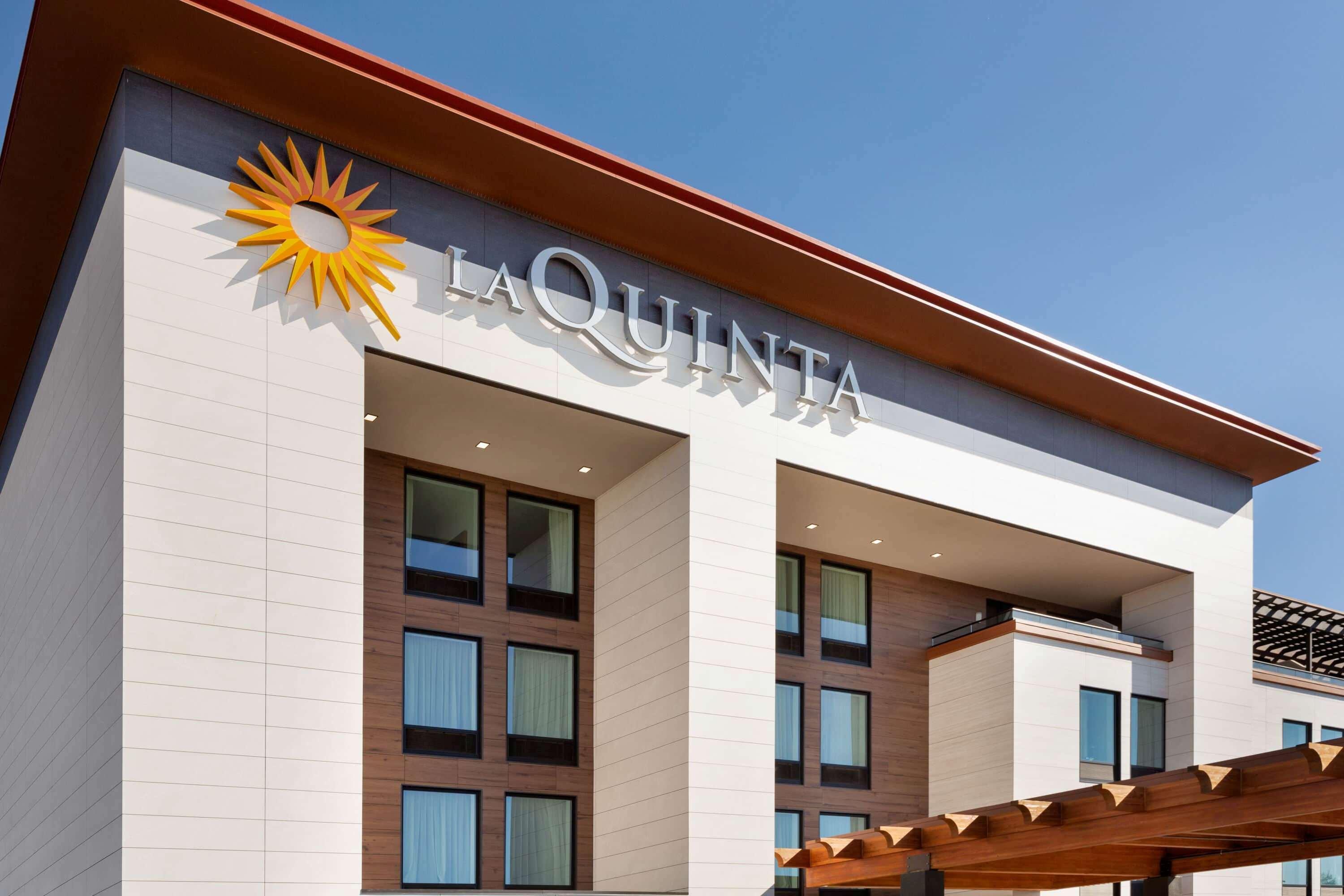 La Quinta Inn & Suites By Wyndham Santa Rosa Sonoma Екстериор снимка
